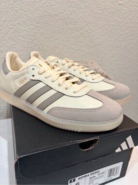Size 6 Men’s - Lionel Messi x adidas Samba Indoor Soccer shoe Cream/ White new